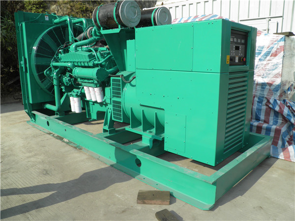 船营出租发电机 发电机组厂家：柴油发电机组的控制屏的作用是什么？