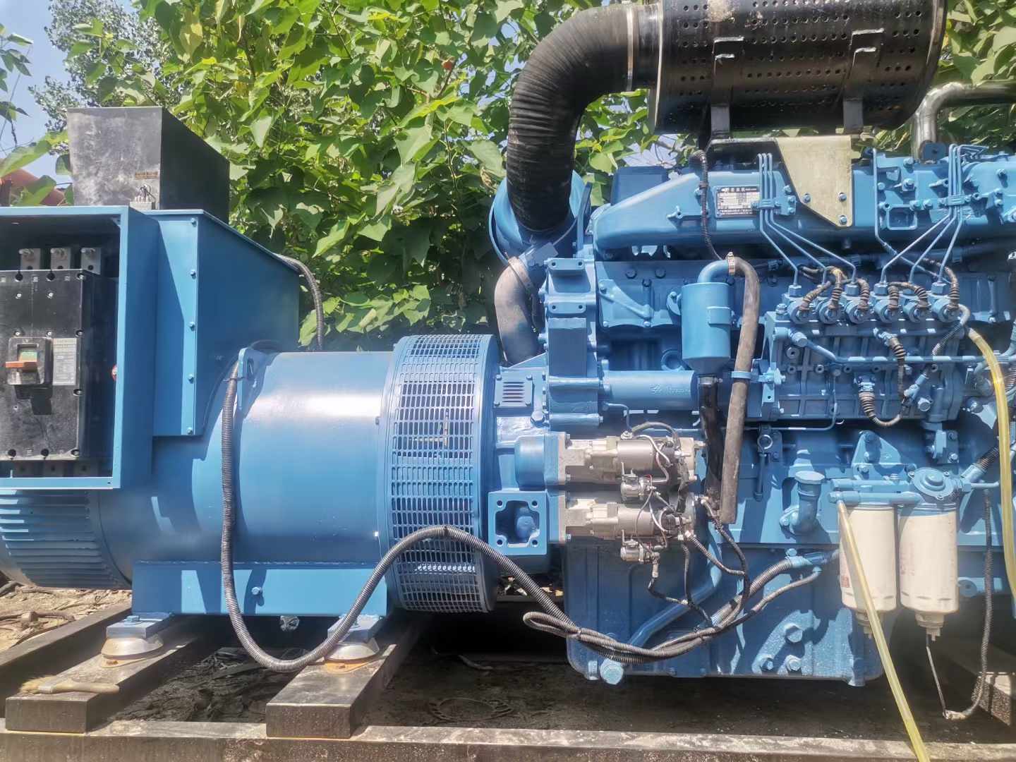 船营详细说明降低 800kW 柴油发电机输出电流波动的方法