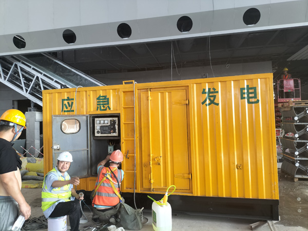 船营怎样判断空气滤清器是否需要更换？